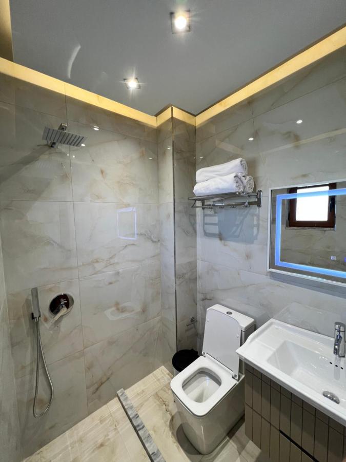 Kamberi Hotel & Apartments Велипойе Экстерьер фото