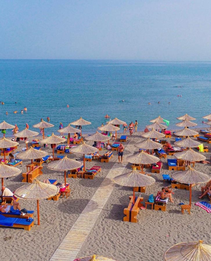 Kamberi Hotel & Apartments Велипойе Экстерьер фото