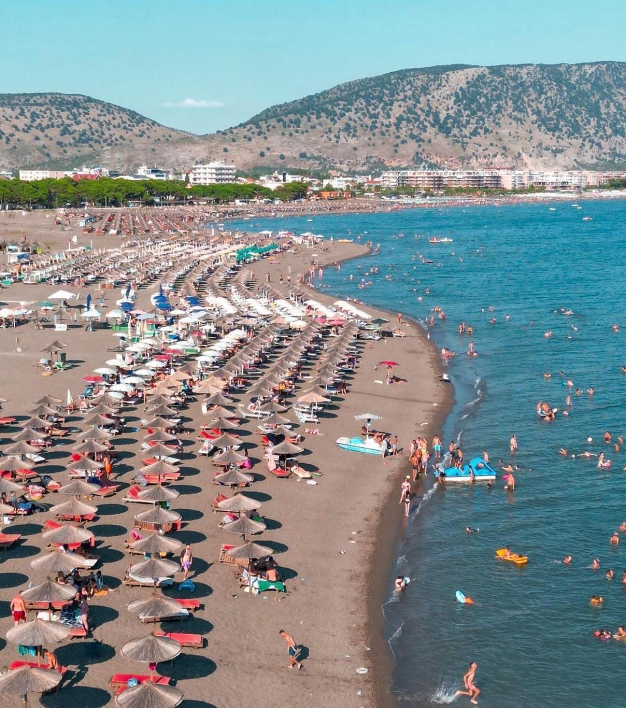 Kamberi Hotel & Apartments Велипойе Экстерьер фото